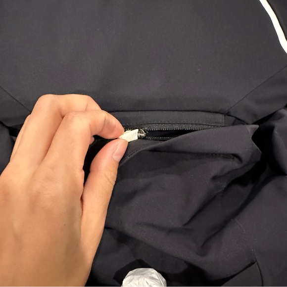 Kjus Women's Formula ski Jacket brand new. Black jacket size 32 - Picture 9 of 16